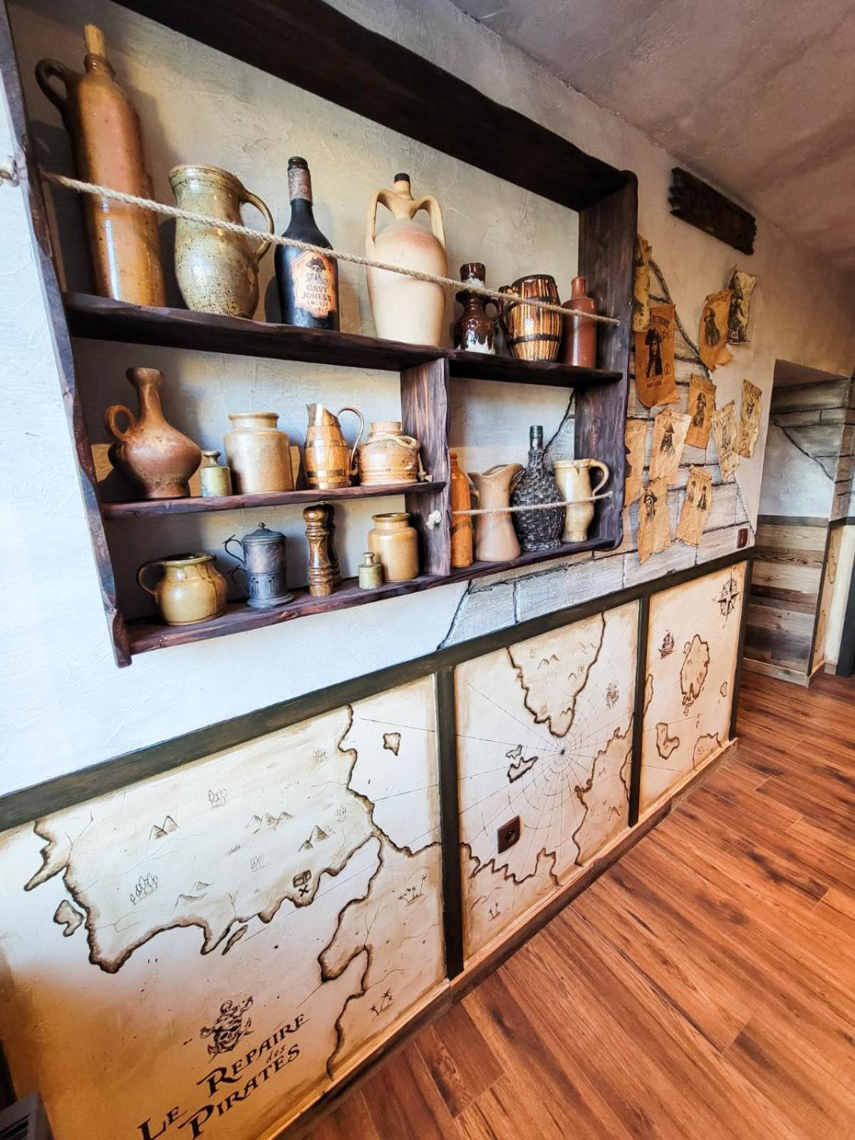 Le Repaire Des Pirates Logement Magique Sainte-Croix-en-Plaine ภายนอก รูปภาพ