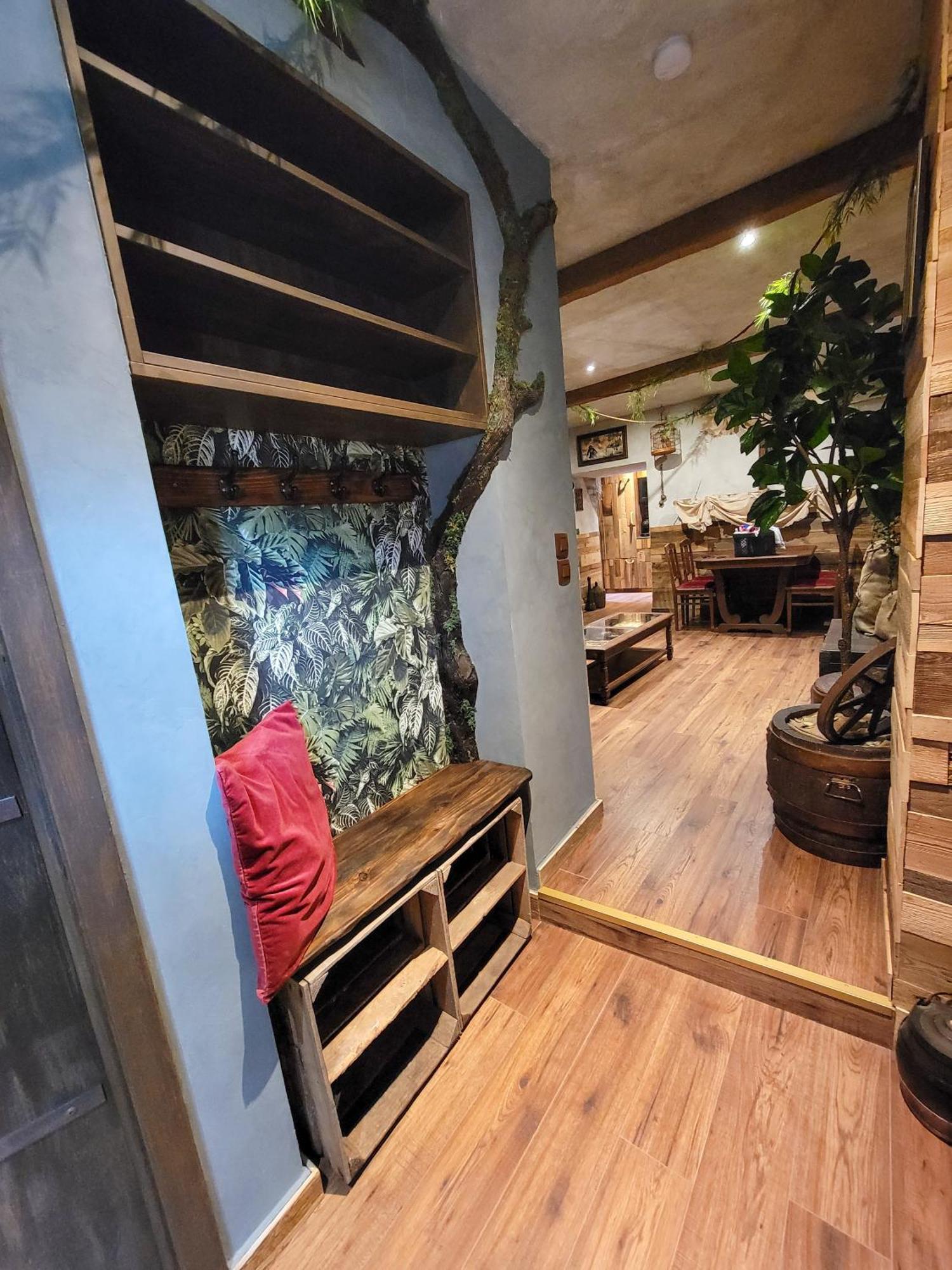 Le Repaire Des Pirates Logement Magique Sainte-Croix-en-Plaine ภายนอก รูปภาพ