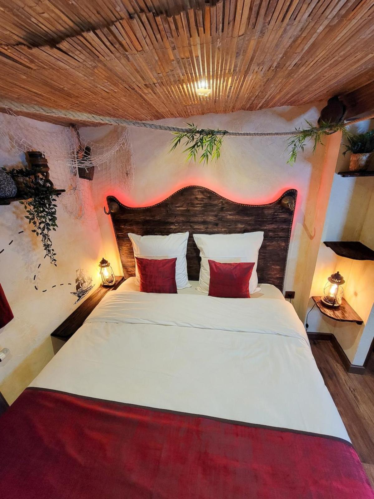 Le Repaire Des Pirates Logement Magique Sainte-Croix-en-Plaine ภายนอก รูปภาพ
