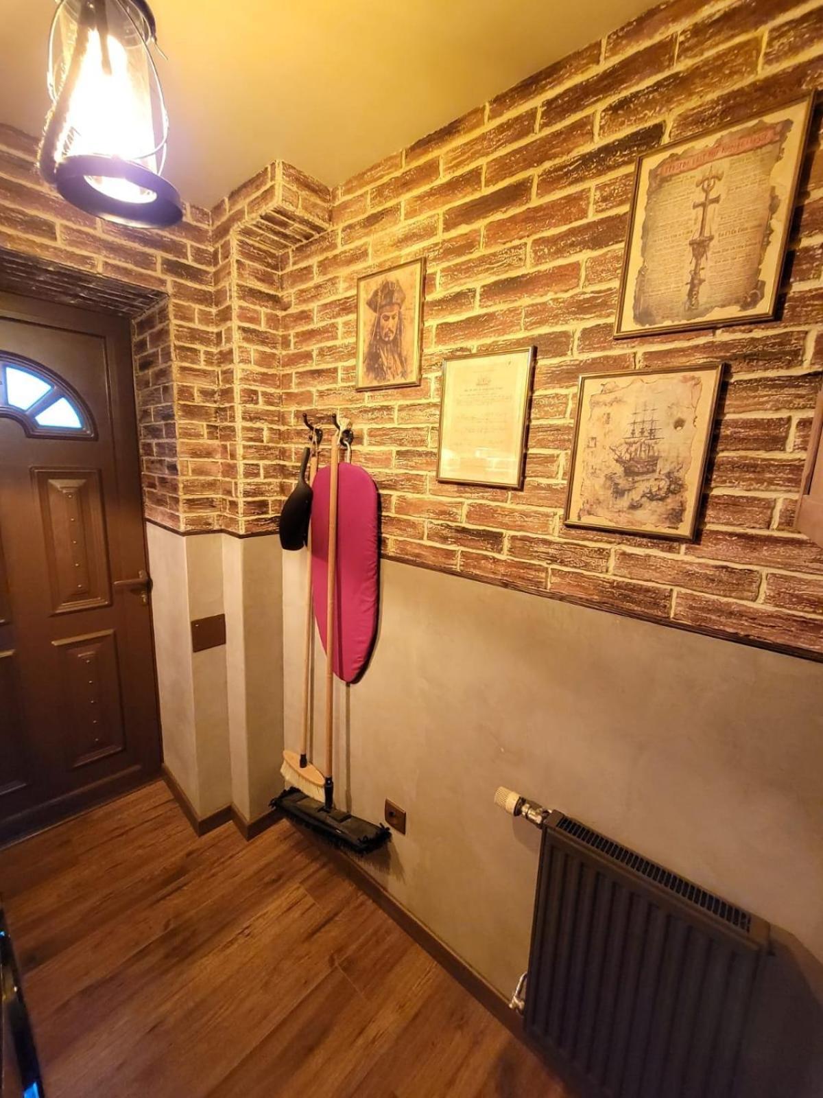 Le Repaire Des Pirates Logement Magique Sainte-Croix-en-Plaine ภายนอก รูปภาพ