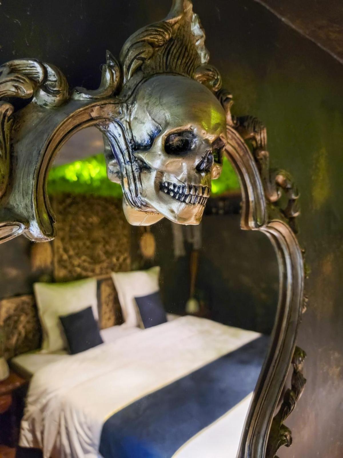 Le Repaire Des Pirates Logement Magique Sainte-Croix-en-Plaine ภายนอก รูปภาพ